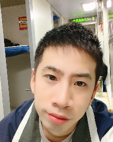 璃月一硕
